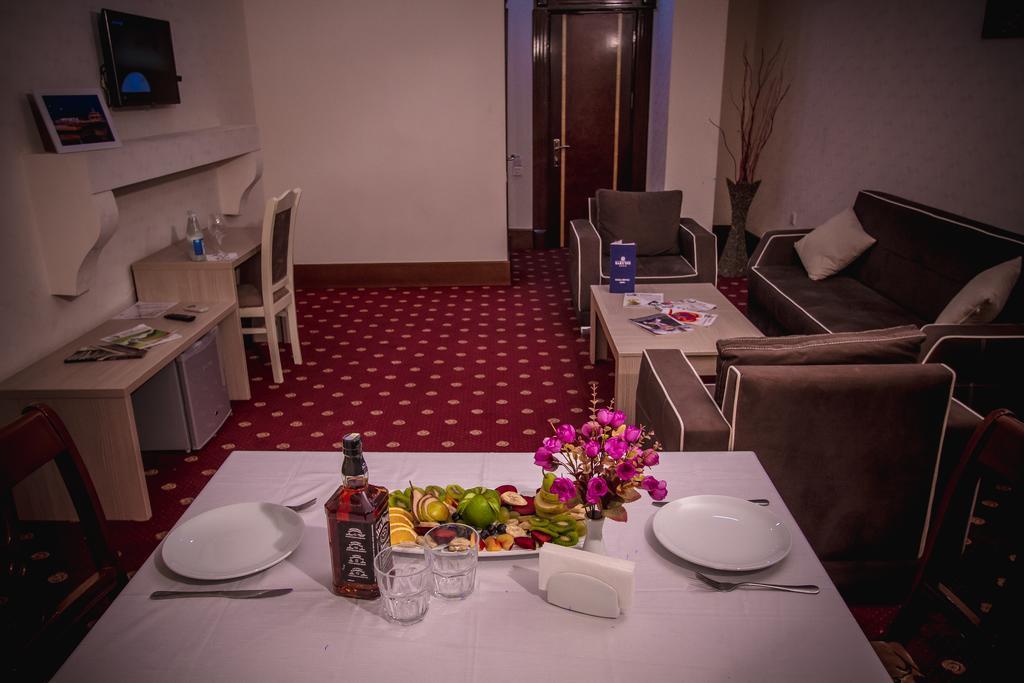 Baku Inn Hotel Bagian luar foto
