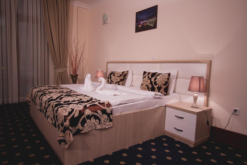 Baku Inn Hotel Bagian luar foto